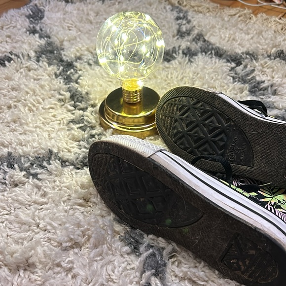 Kids converse - Picture 2 of 3